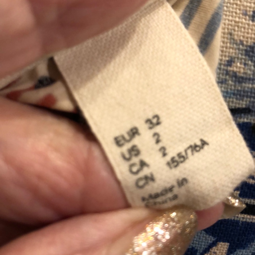 H&M’s Dress - Picture 7 of 8